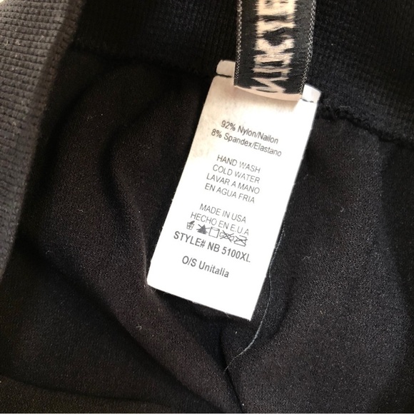 ⭐️ 5 for $25 NIKIBIKI Black Color Made in USA Basic Leggings One Size - Picture 5 of 5